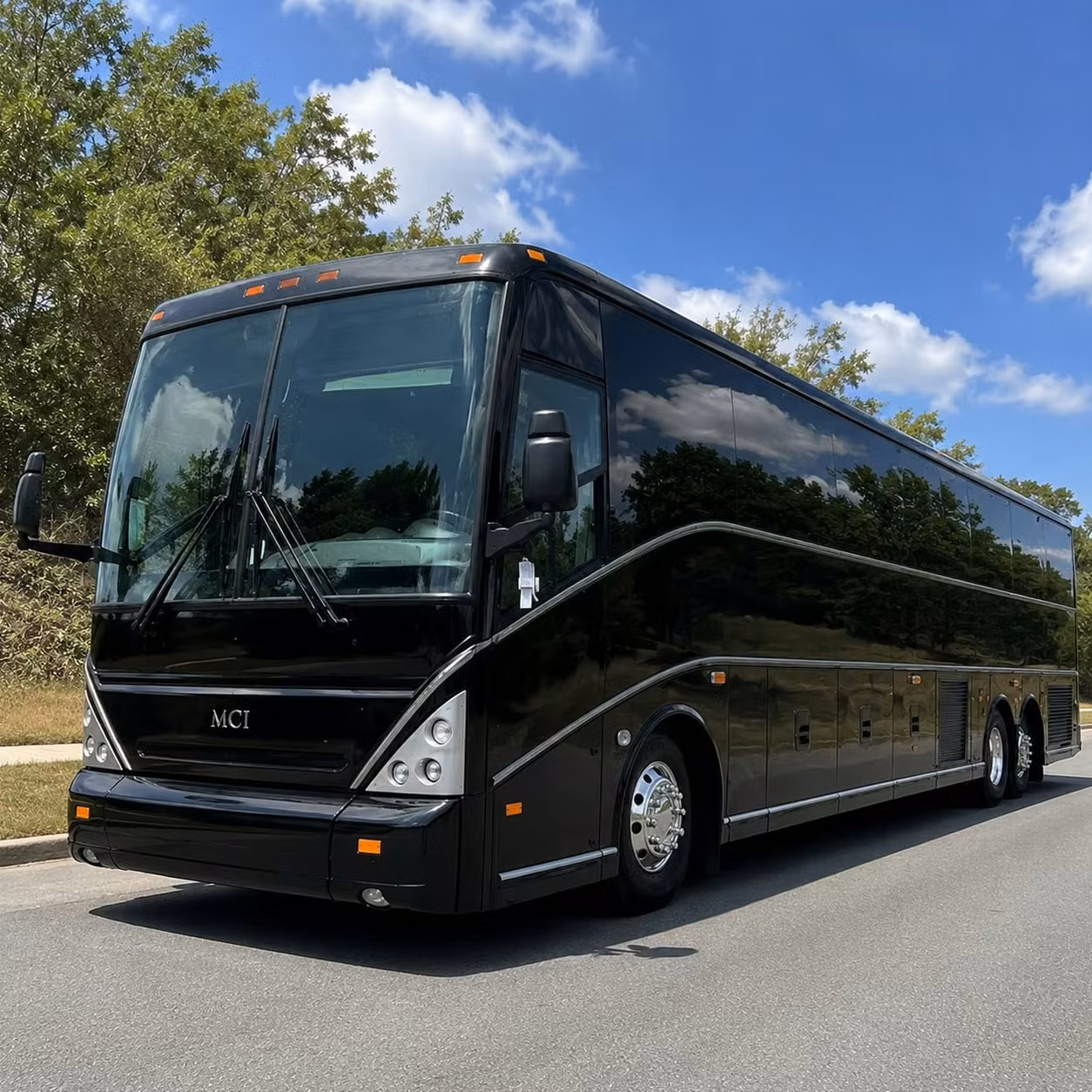 charter bus rentals for concerts at the firefly distillery amphitheater and beyond