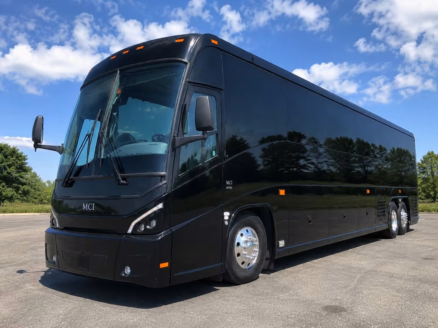 corporate event shuttle service in north charleston for teams of every size