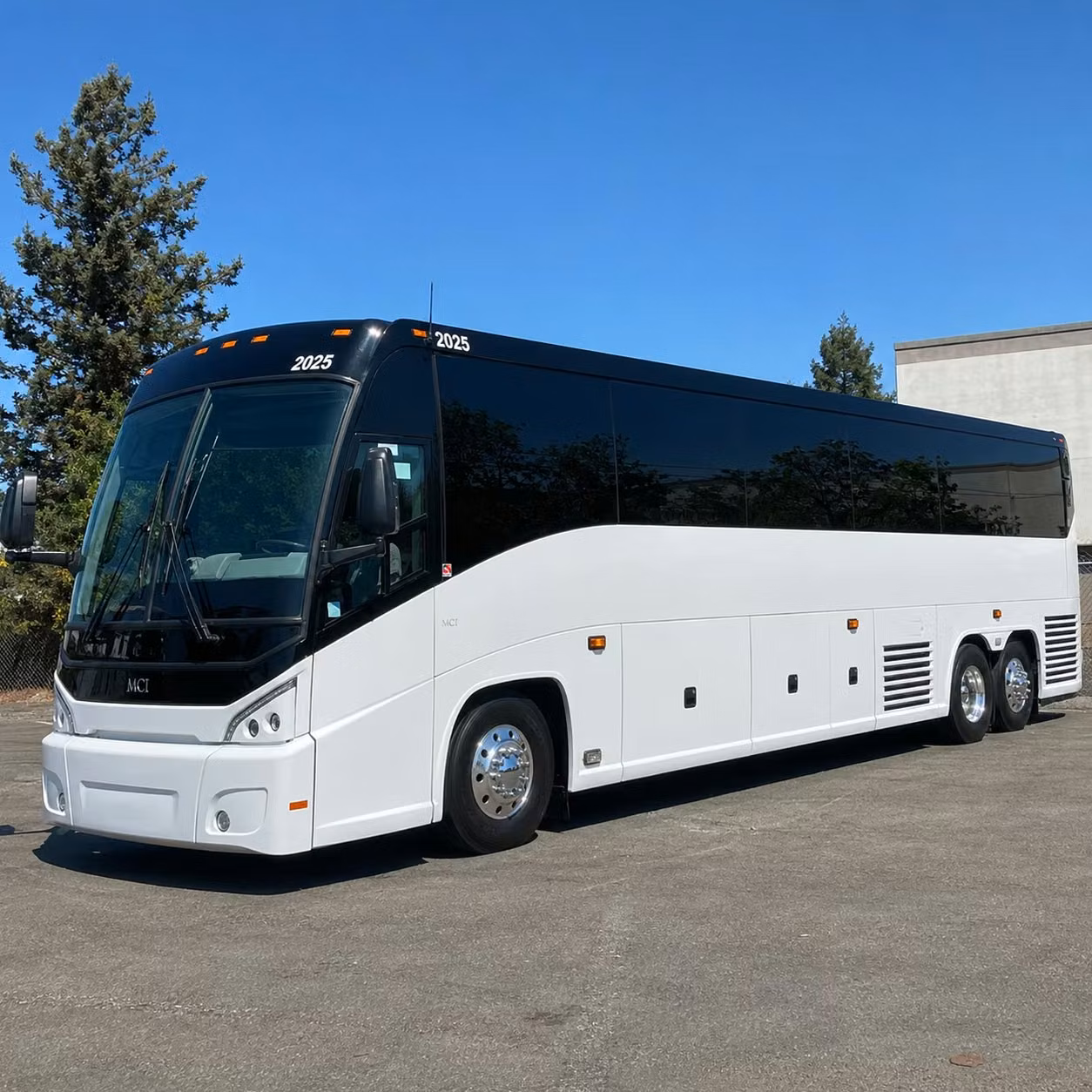 multi day charter bus rentals for north charleston groups traveling far